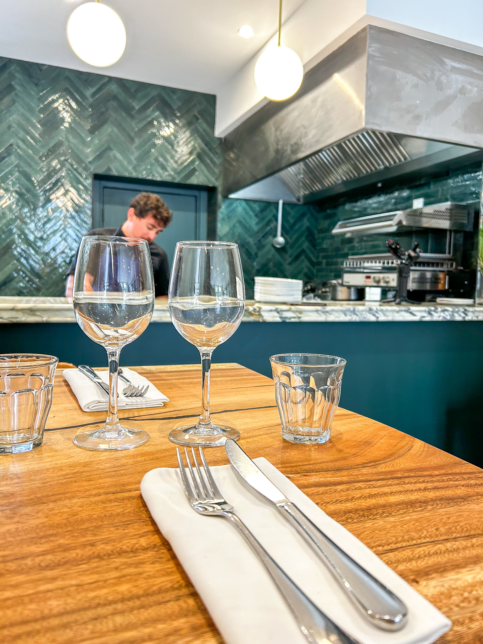 restaurant le cannet-bistrot cannes-tapas vallauris-degustation vin mougins-restaurant les pieds dans l eau la bocca-cave a manger golfe juan-restaurant bistrot juan les pins