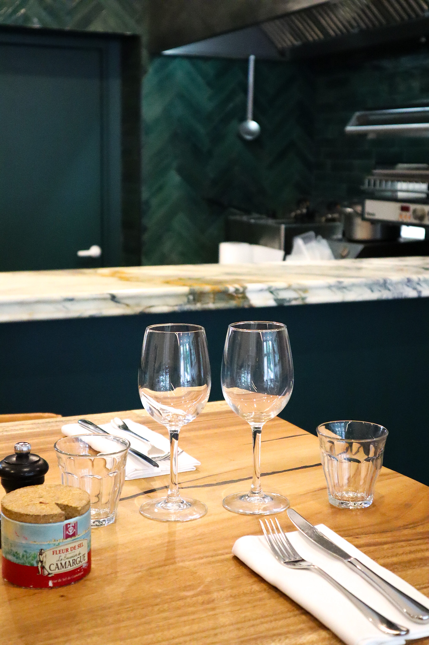 restaurant le cannet-bistrot cannes-tapas vallauris-degustation vin mougins-restaurant les pieds dans l eau la bocca-cave a manger golfe juan-restaurant bistrot juan les pins